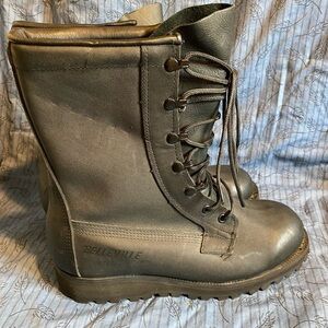 Belleville Gore Tex cold weather water resistant tactical boots 7